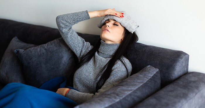 Poruchy spánku a migréna môžu spolu súvisieť. Ako vystúpiť zo začarovaného kruhu?